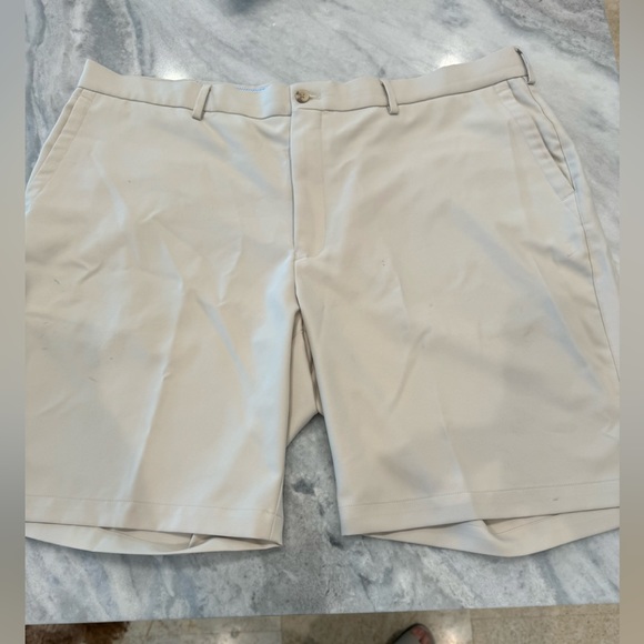 Peter Millar shorts - Picture 1 of 4